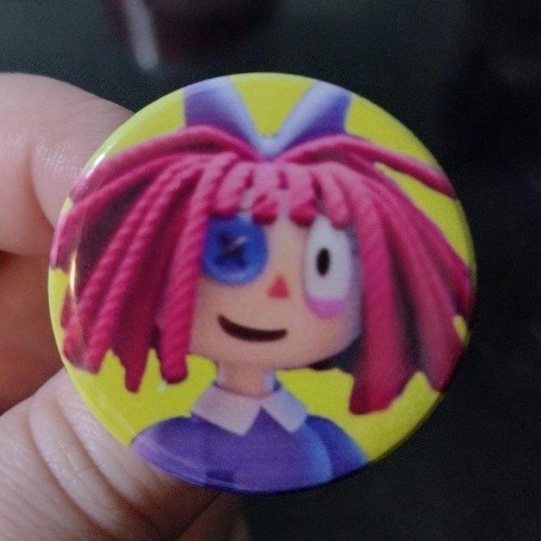 Producto - Pin Ragatha - Digital circus