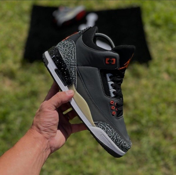 Producto - JORDAN RETRO 3 FEAT