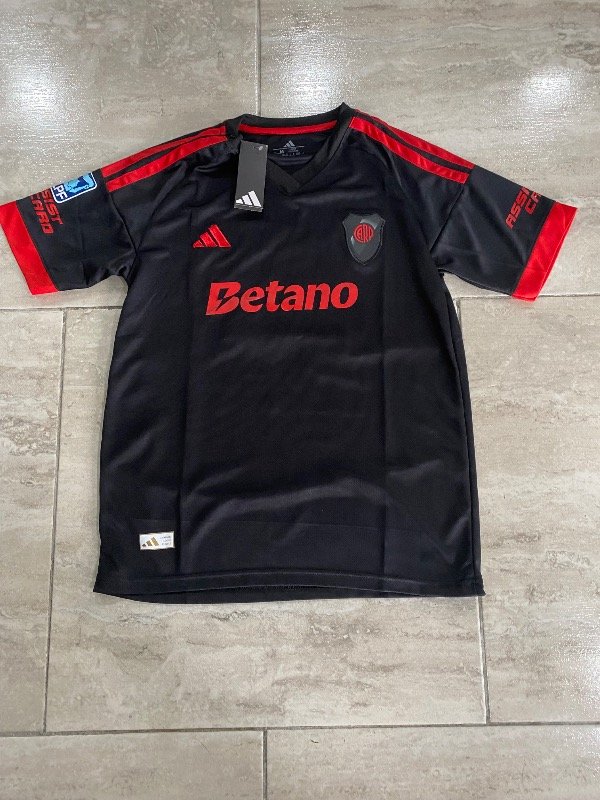Producto - River alt negra - 0