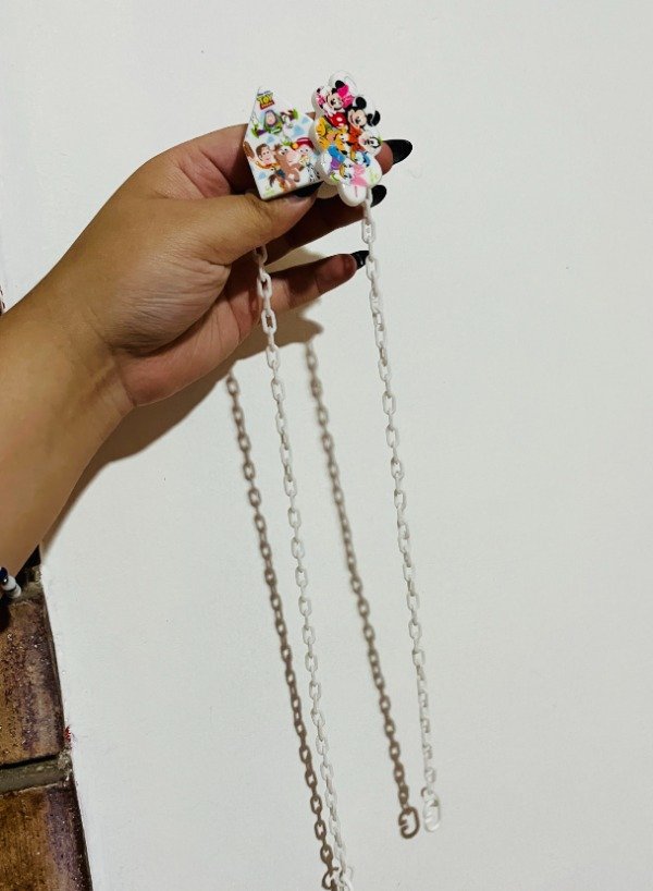 Producto - Porta chupete Disney con cadena