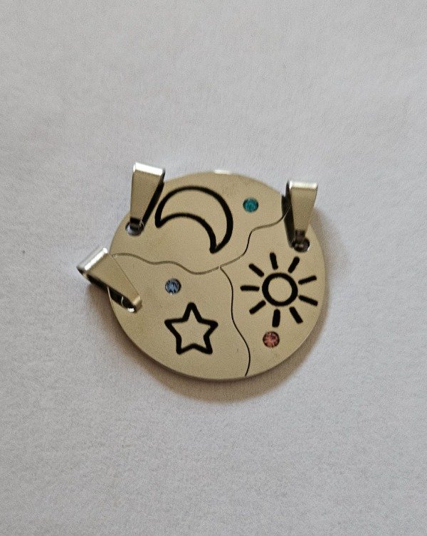 Producto - Dije compartir luna sol estrella 2.5cm