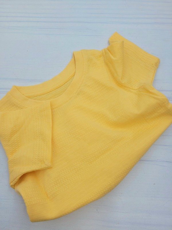 Producto - REMERA TRAMADA AMARILLA -  transferencia 6.990