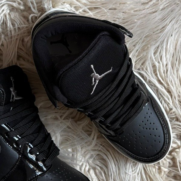 Producto - Jordan Botita Charol Full Black - 3