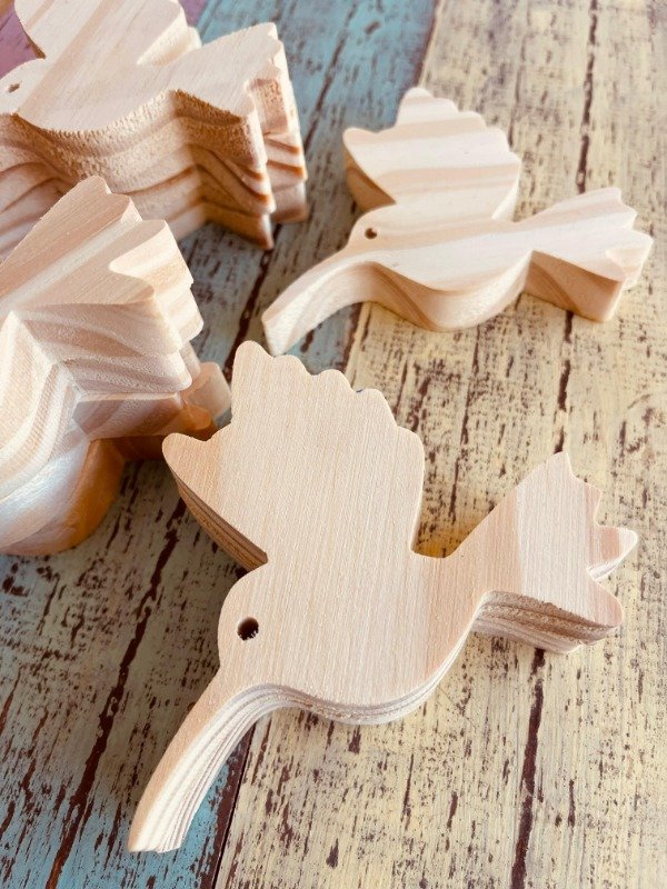 Producto - Figura colibrí PINO