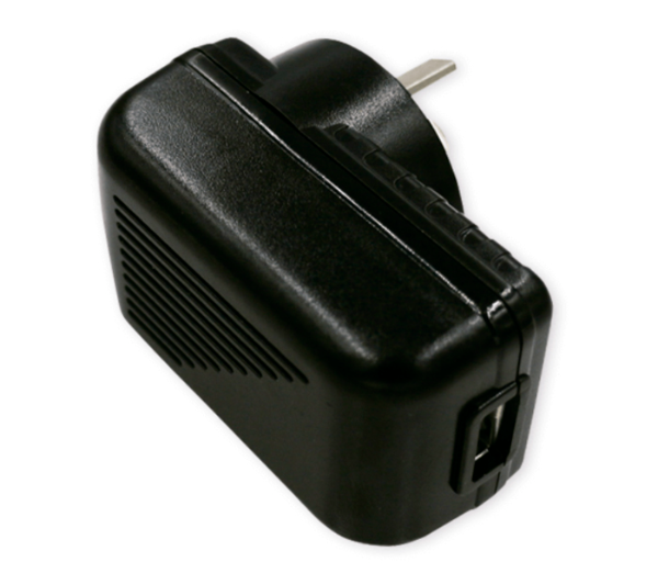 Producto - Cargador p/dispositivos usb -220v in -5v 1A out -salida tipo usb -black -Probatt
