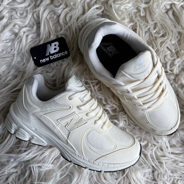 Producto - New Balance 2002 Beige