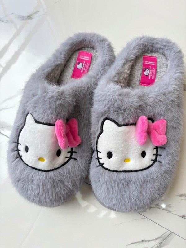 Producto - Pantuflas Hello Kitty Licencia GRIS