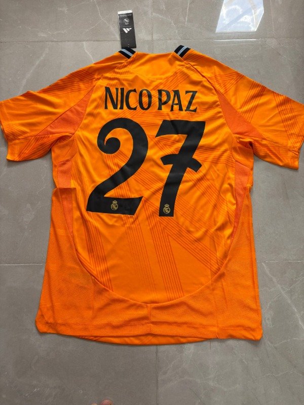 Producto - Real Madrid visitante 24/25 Version Jugador 27 Nico Paz