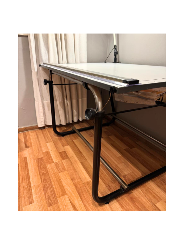Producto - Mesa de dibujo Plantec de altura ajustable / 120x80