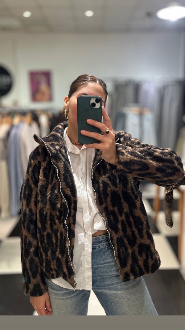 Producto - Campera polar leopardo
