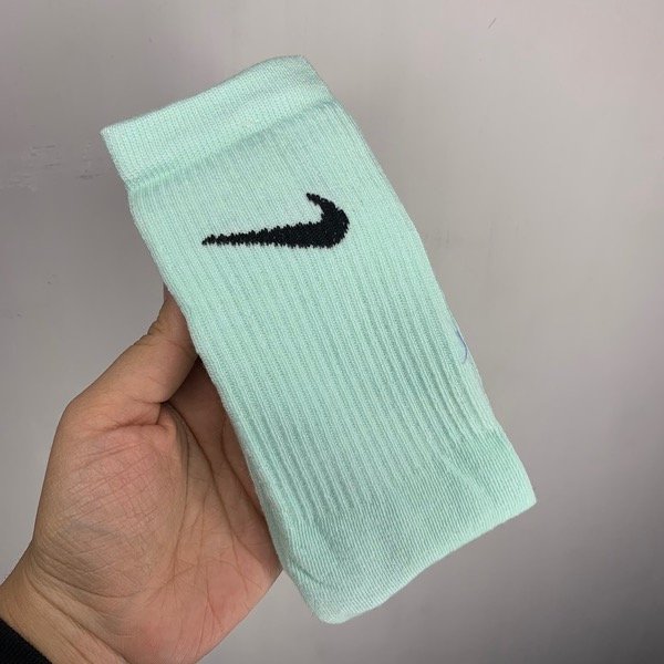 Producto - Nike verde agua pipa negra I