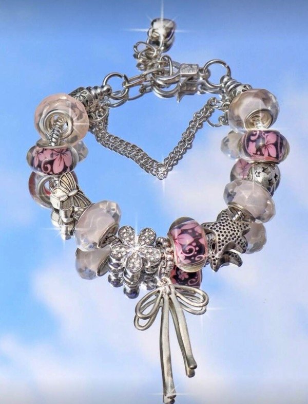 Producto - Pulsera Baddieee