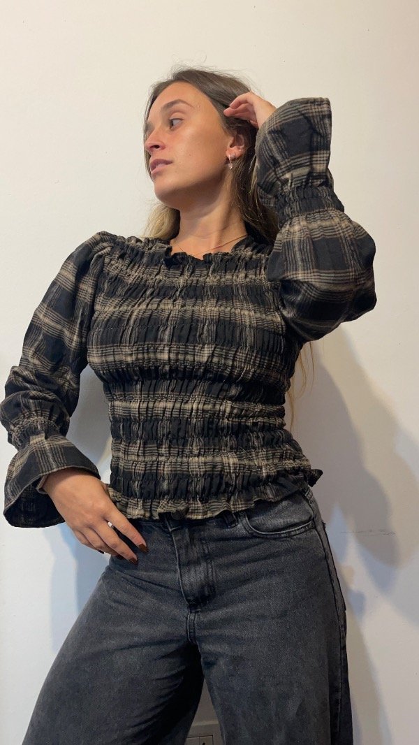 Producto - Blusa Tartan (Negro y vison)