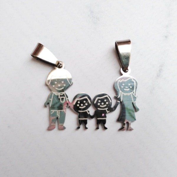Producto - DIJE MAMA,PAPA Y DOS NENES