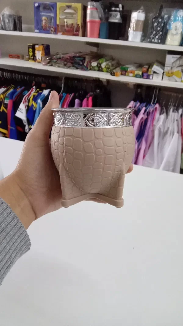 Producto - Mate de aluminio forrado con aureola de metal