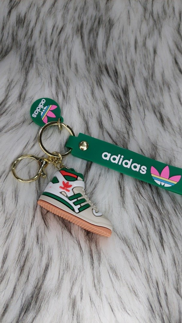 Producto - Llavero adidas verde