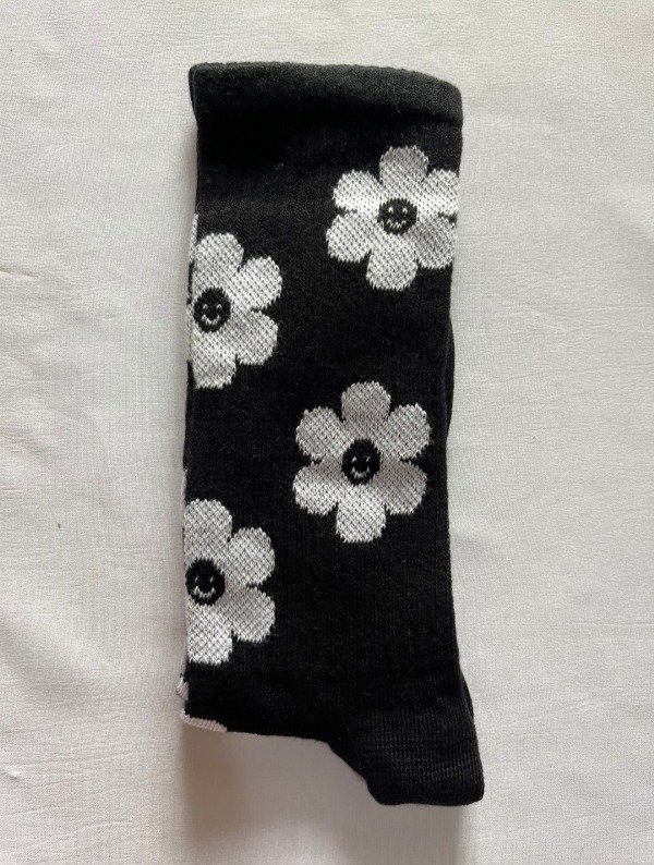 Producto - MEDIAS FLOWER - NEGRO/BLANCO