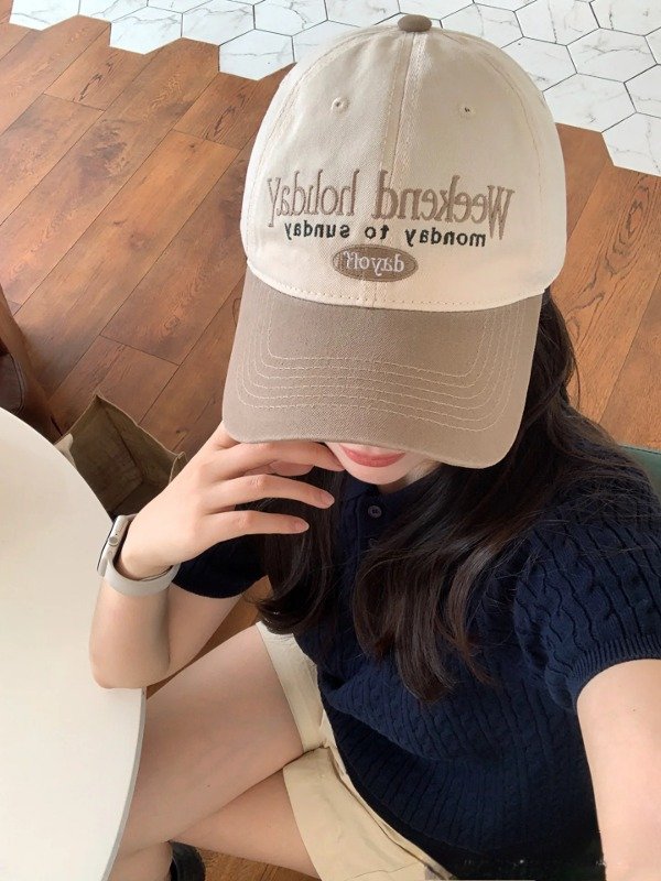 Producto - Gorra Weekend BEIGE