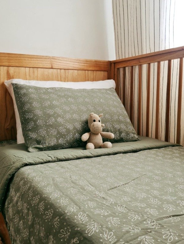 Producto - Set acolchado Hojas