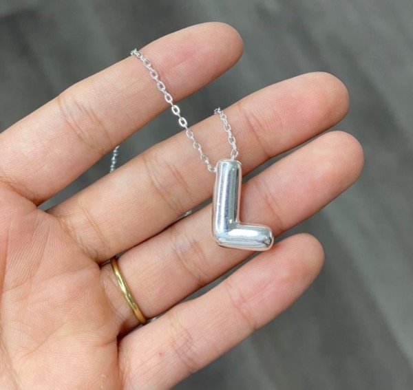 Producto - AB cadena con inicial inflada L