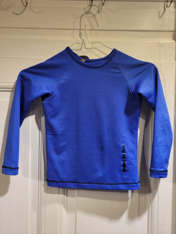 Producto - Remera MONTAGNE térmica azul- Talle 4/5 años- PRECIO: 20X