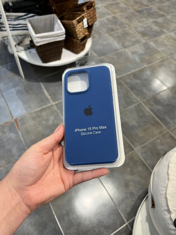 Producto - Silicone Case Azul Oscuro (Iphone 15 Pro Max)