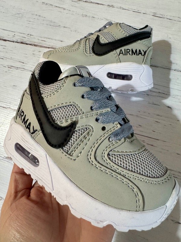 Producto - Zapatillas Nike Air Max gris