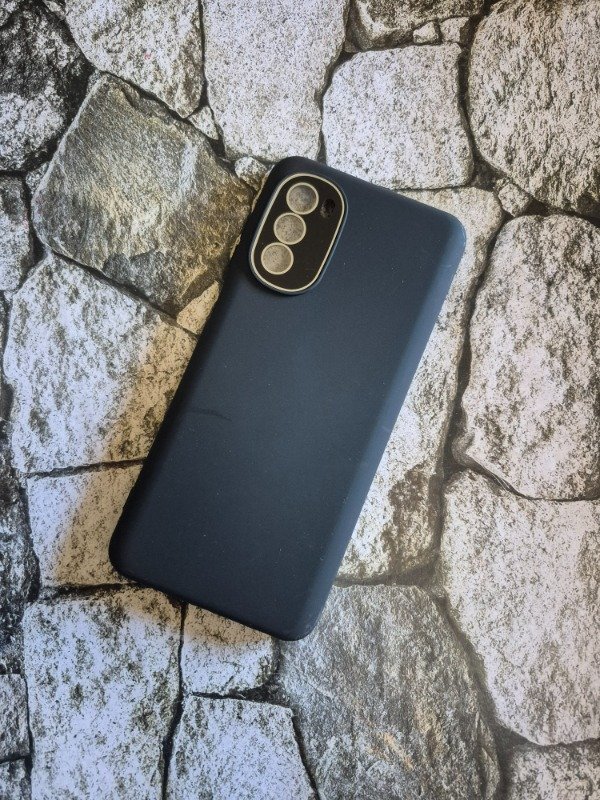 Producto - Funda silicone con protector de cámara Moto G52/G82 negra