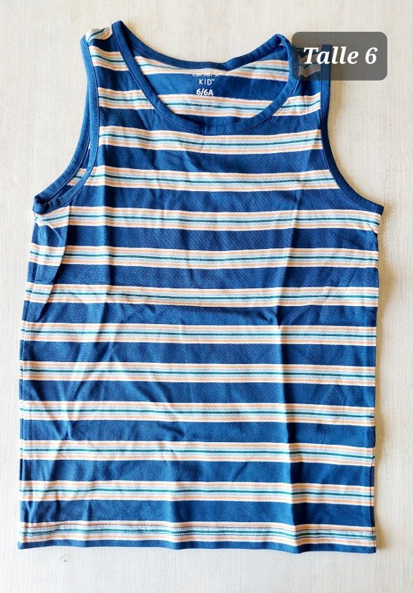 Musculosa carters talle 6 rayada