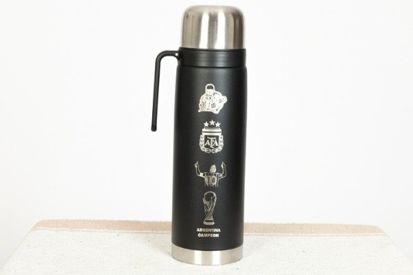 Producto - TERMO DE ACERO INOXIDABLE CON GRABADO DE MESSI 1L