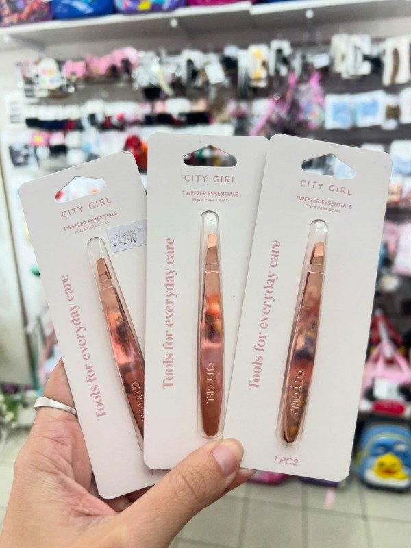 Producto - Pinza para ceja