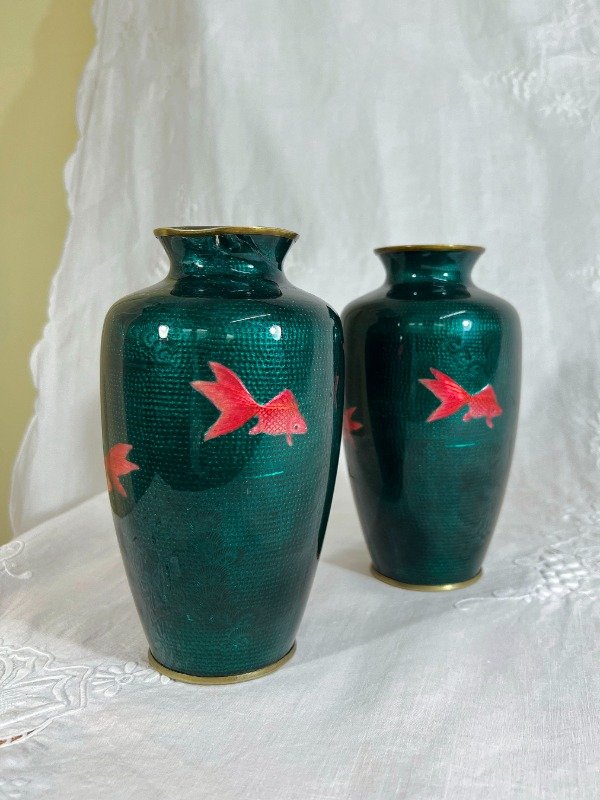 Producto - Elegante par de floreros japoneses con peces rojos