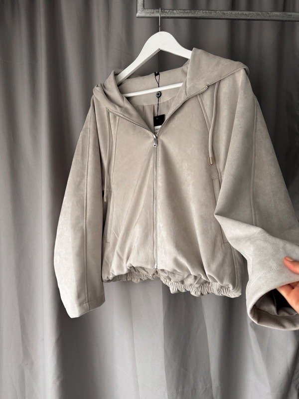 Producto - Campera con capucha y tiras - TREL