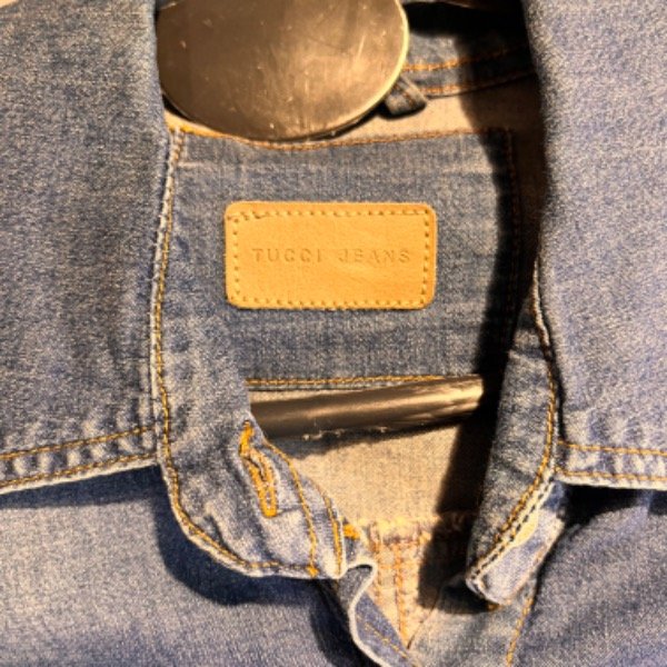 Producto - Camisa de jeans Tucci