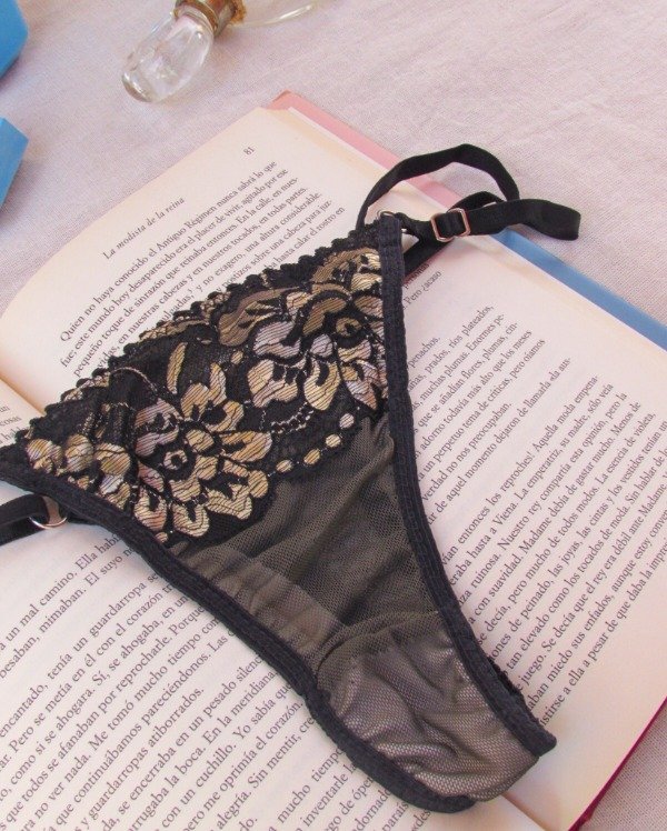 Producto - Daisy regulable D2 puntilla dorado negro