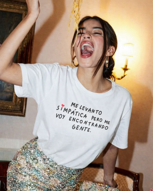 Producto - Remera "Miss Simpatía"