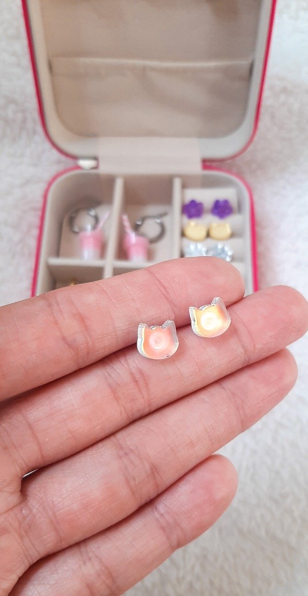 Producto - Aros Gatito tornasolado