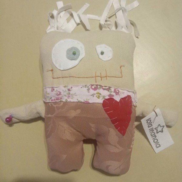 Producto - monstruo cuore rojo