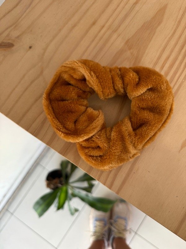 Producto - Scrunchie Wintour