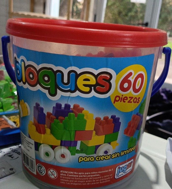 Producto - Balde de bloques para armar