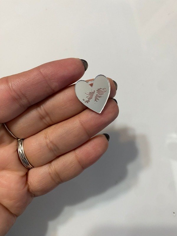 Producto - Dije Malvinas 2cm Forma de corazón con pasante ACRILICO ESPEJO