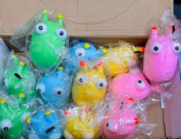 Producto - Squishy GUSANOS VEGETALES caja x12u