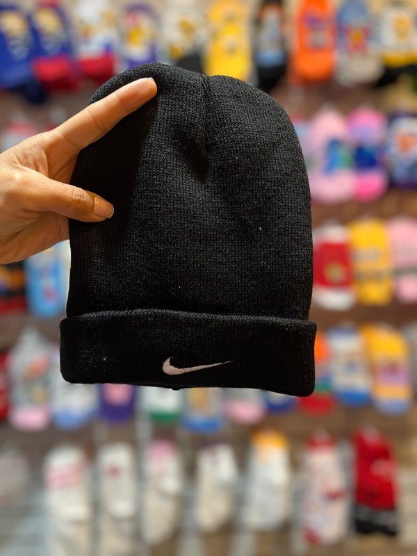 Producto - Gorro lana NK negro/ adultos
