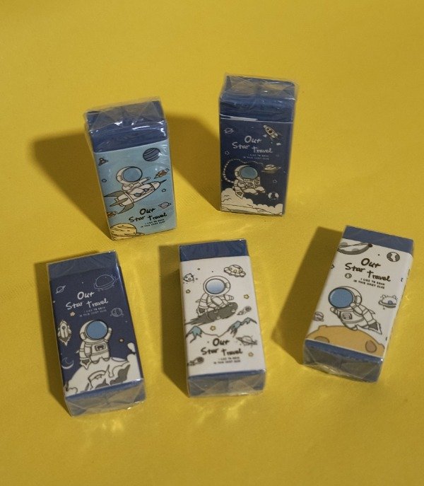 Producto - Goma de borrar astronauta cuadrada