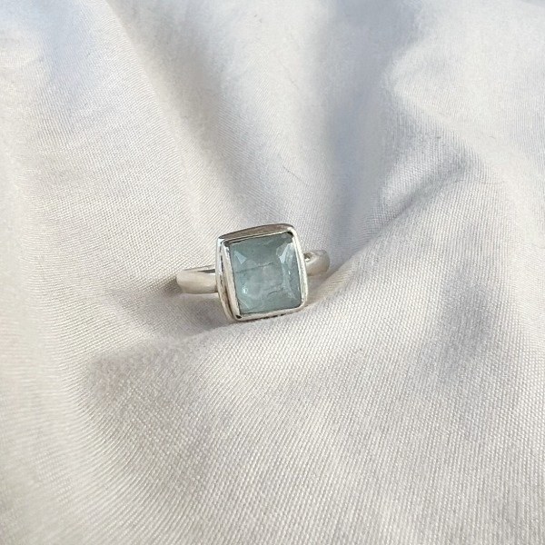 Producto - ANILLO AGUAMARINA FACETADA