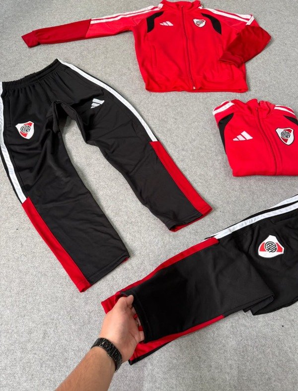 Producto - CONJUNTO RIVER PLATE FRIZADO ROJO 2026/2027 - 1