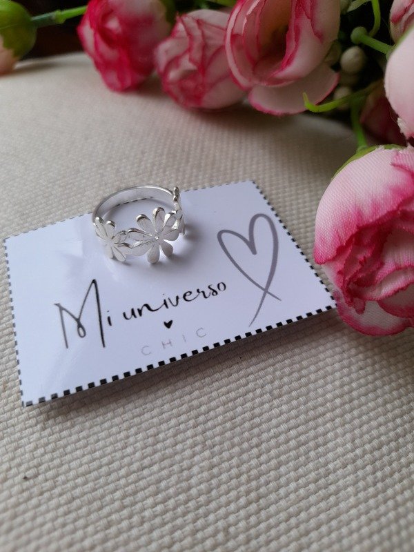 Producto - Anillo 3 flores acero blanco
