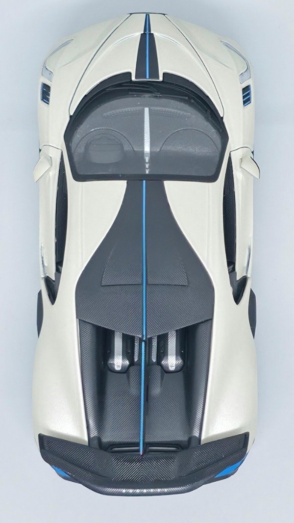 Producto - Bugatti divo - 4