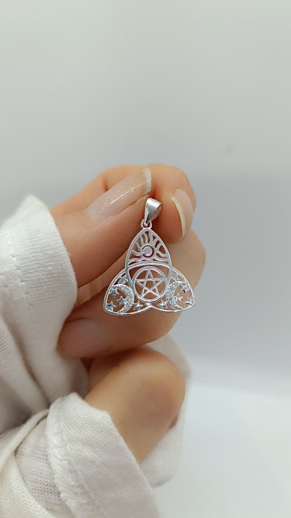 Producto - Dije Triqueta con Sol, Luna y Estrella de David