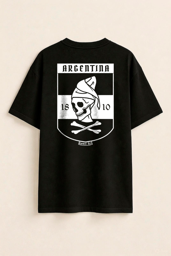 Producto - Escudo Militar Ficticio de Argentina (Oversize Unisex Negra Dorsal)